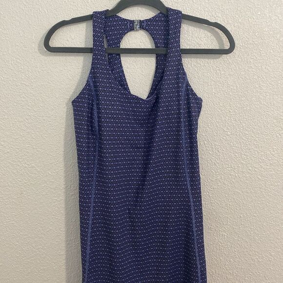 NWOT- Athleta-Ultimate Ease Fit And Flare Blue Purple Printed Dress- Size Small - Picture 4 of 15